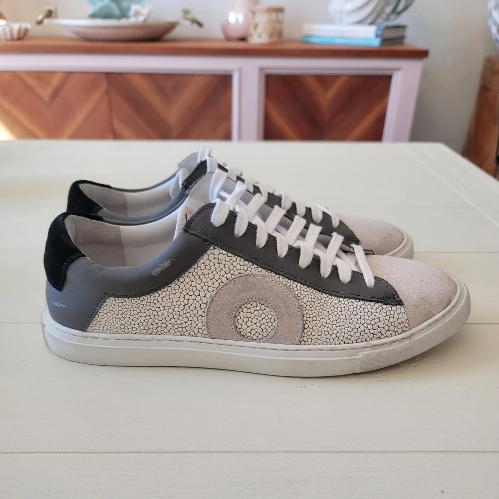 Oliver Cabell Gray and White Sneakers - Picture 10 of 12